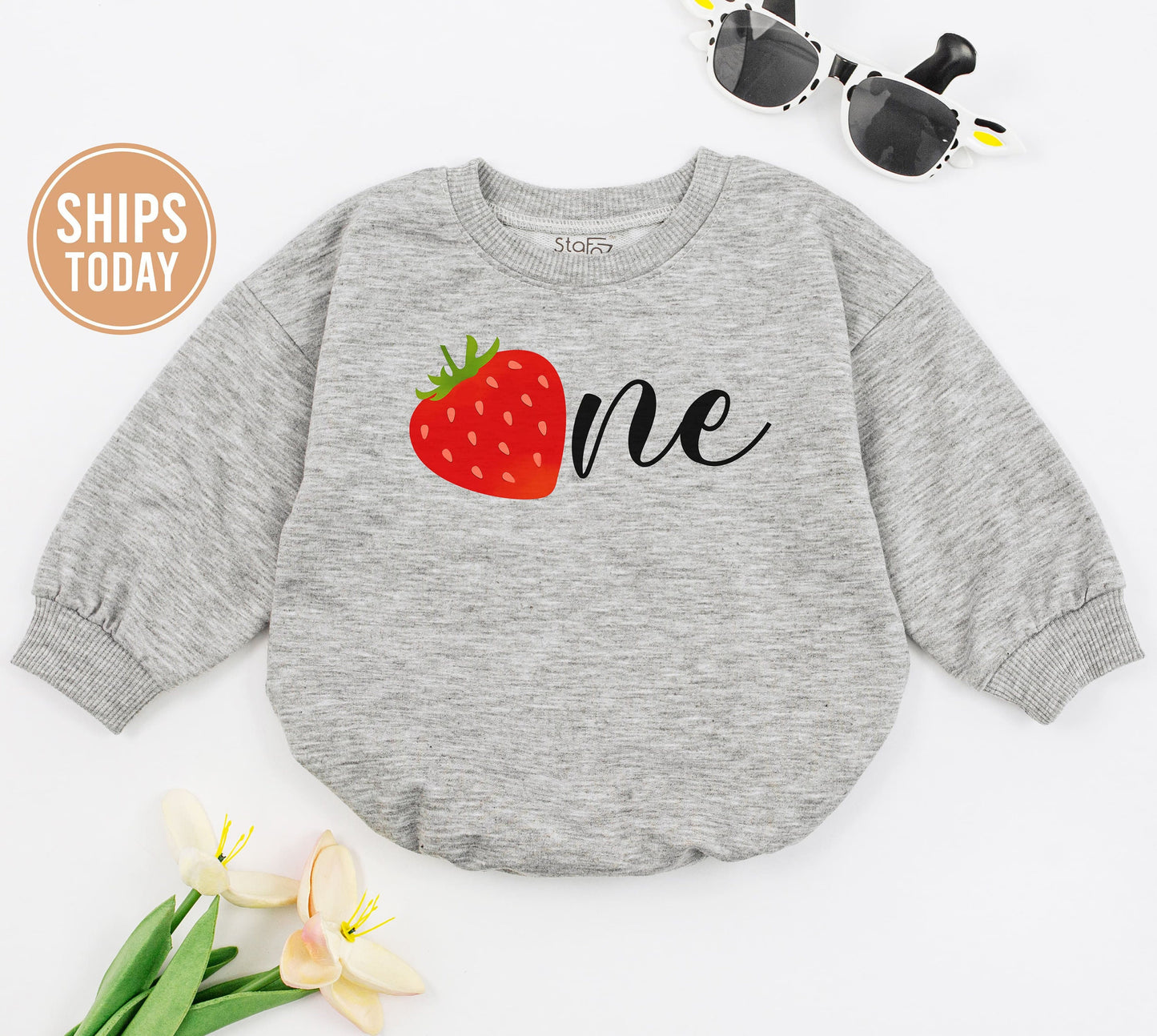 Strawberry Romper, Baby Outfit, Baby Girl Clothes, Toddler Girls Clothing, Birthday Strawberry Romper, 1st Birthday Bodysuit, Birthday Gifts