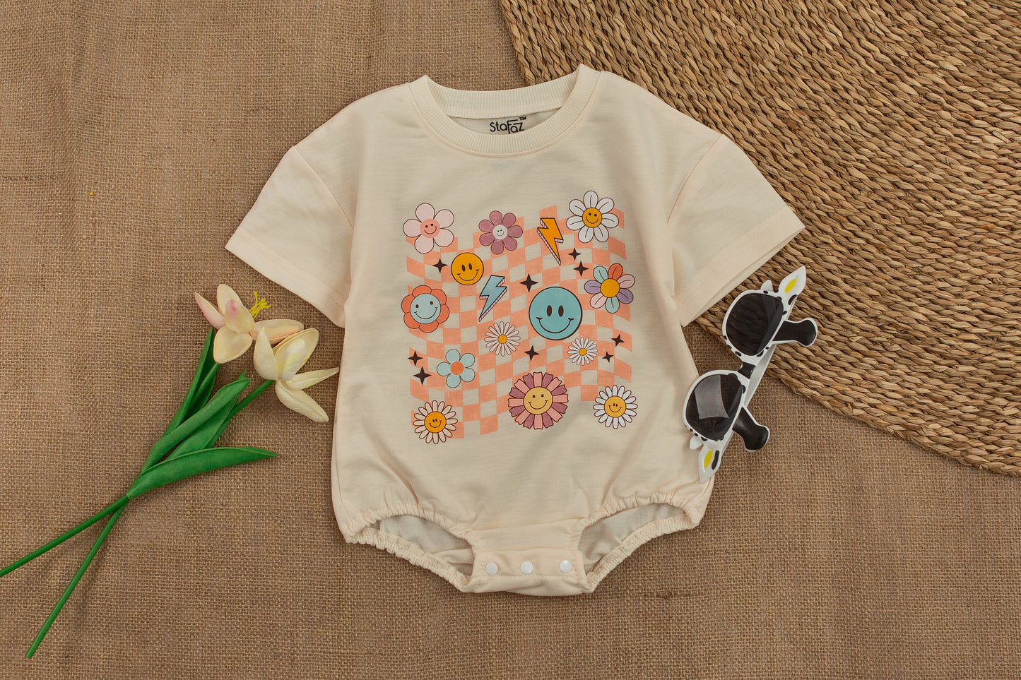Retro Smile Face Baby Romper Short Sleeve Girl Birthday Outfit Vintage Bubble Design Comfortable Boho Clothes Toddler Gift