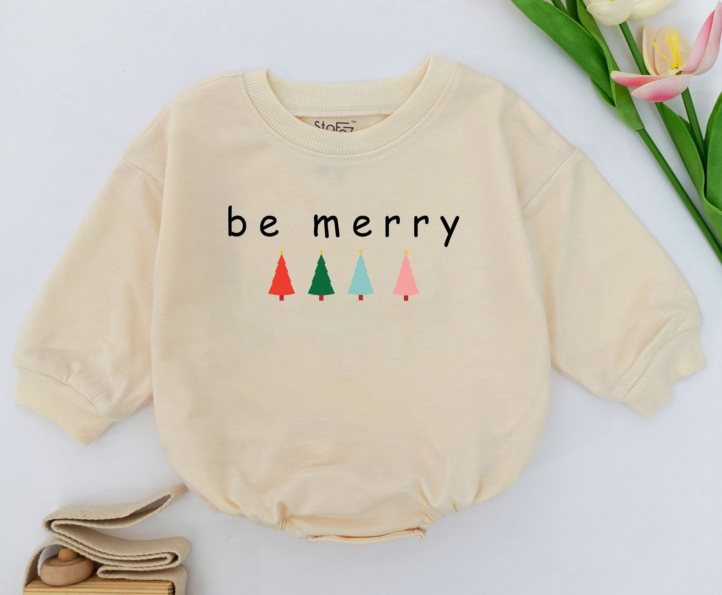 Be Merry Baby Christmas Romper Outfit with Trees 1st Xmas Toddler Holiday Sweatshirt Romper Baby Shower Gift Cute Festive Design