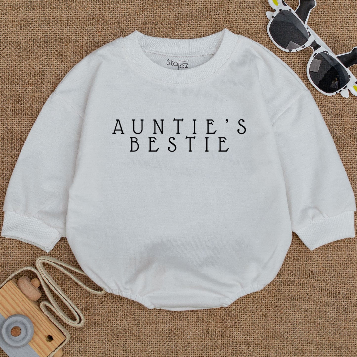 Auntie's Bestie Baby Romper Cute Handwriting Design Gift for Auntie from Niece Nephew Pregnancy Announcement Newborn Infant Outfit