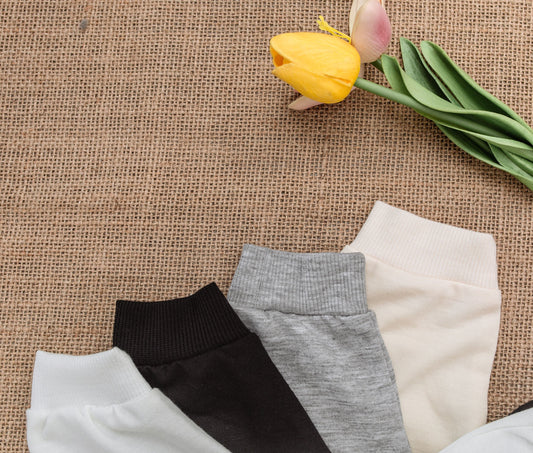 Custom Mama Sweatshirt with Sleeve Names Liam Calantha Marry & Heart Simple Design Soft Comfort Gift for Her