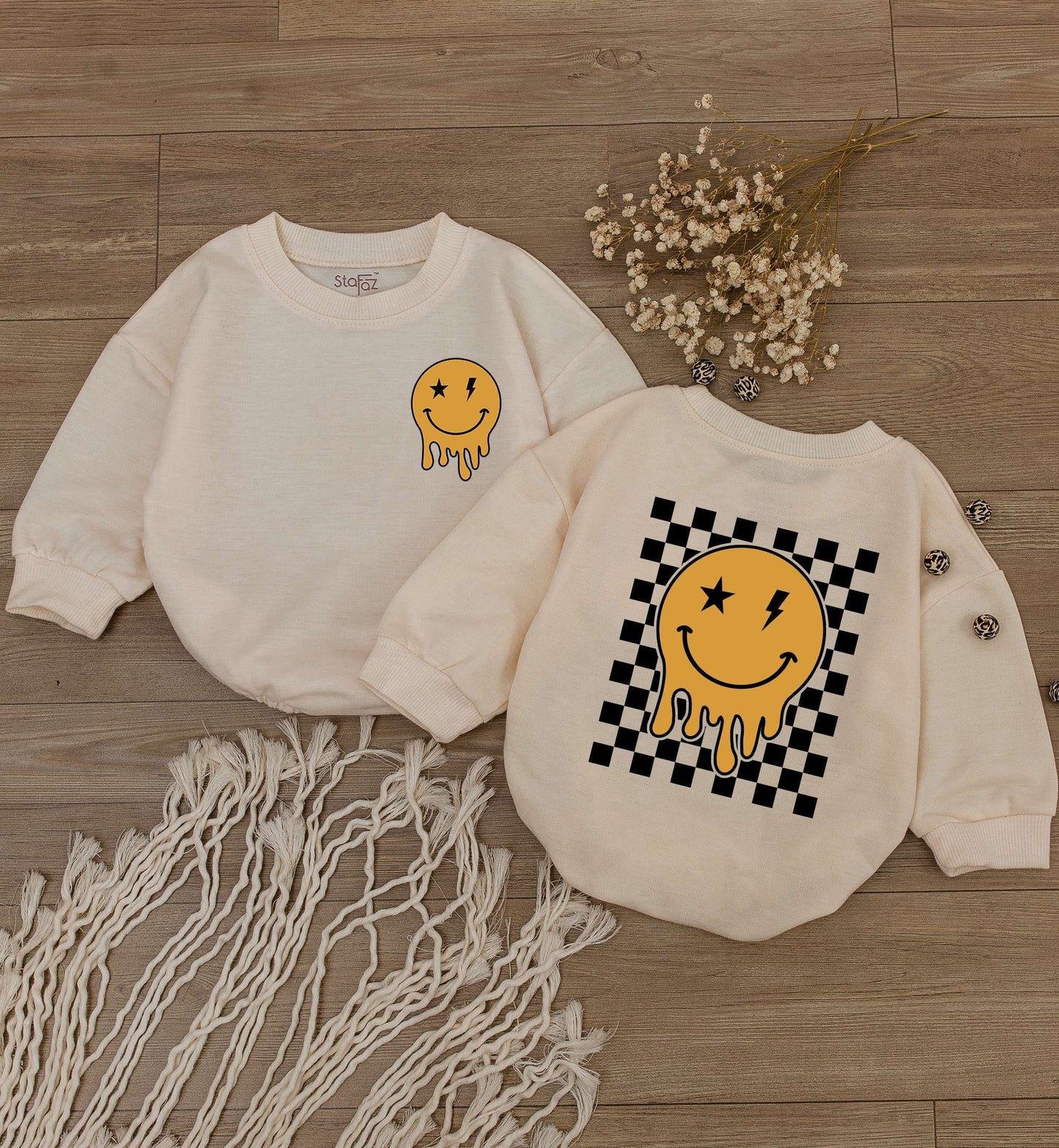 Retro Smiley Face Baby Romper Happy Face Bodysuit Cute Kids Outfit Checkered Sweatshirt Baby Shower Gift Newborn Clothes