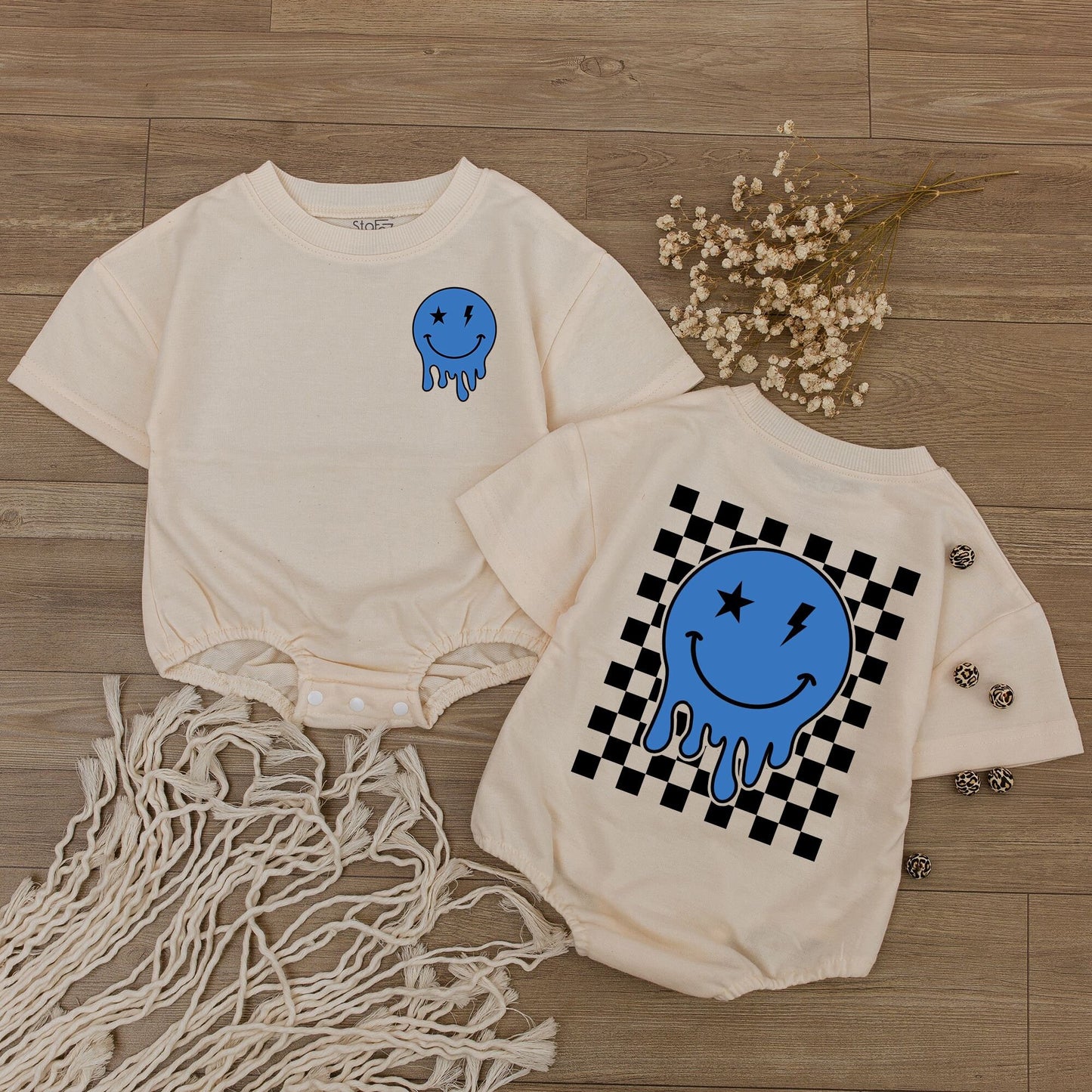 Melting Blue Smiley Face Romper Cute Baby Outfit Happy Face Bodysuit Star Eyes Retro Baby Shower Gift Newborn Clothes