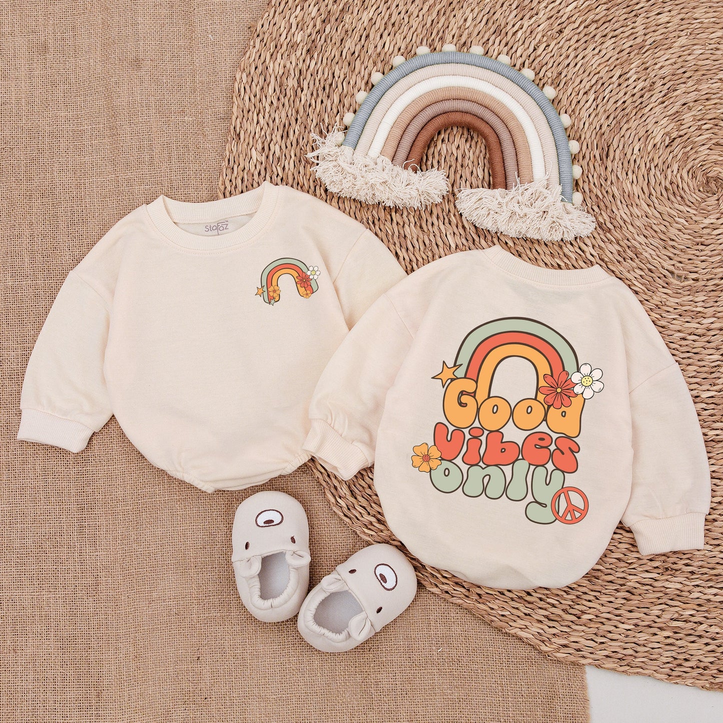 Good Vibes Only Groovy Rainbow Baby Girl Romper Retro 70s Birthday Outfit Bubble Bodysuit with Flower Star Peace Sign Design Clothes