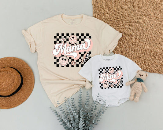 Personalized Retro Mommy and Me Shirts with Black Checkered Smiley Faces, Vibrant Pink Mama Mini Script, Playful Vintage Design Comfort Tees, Perfect Mother's Day Gift