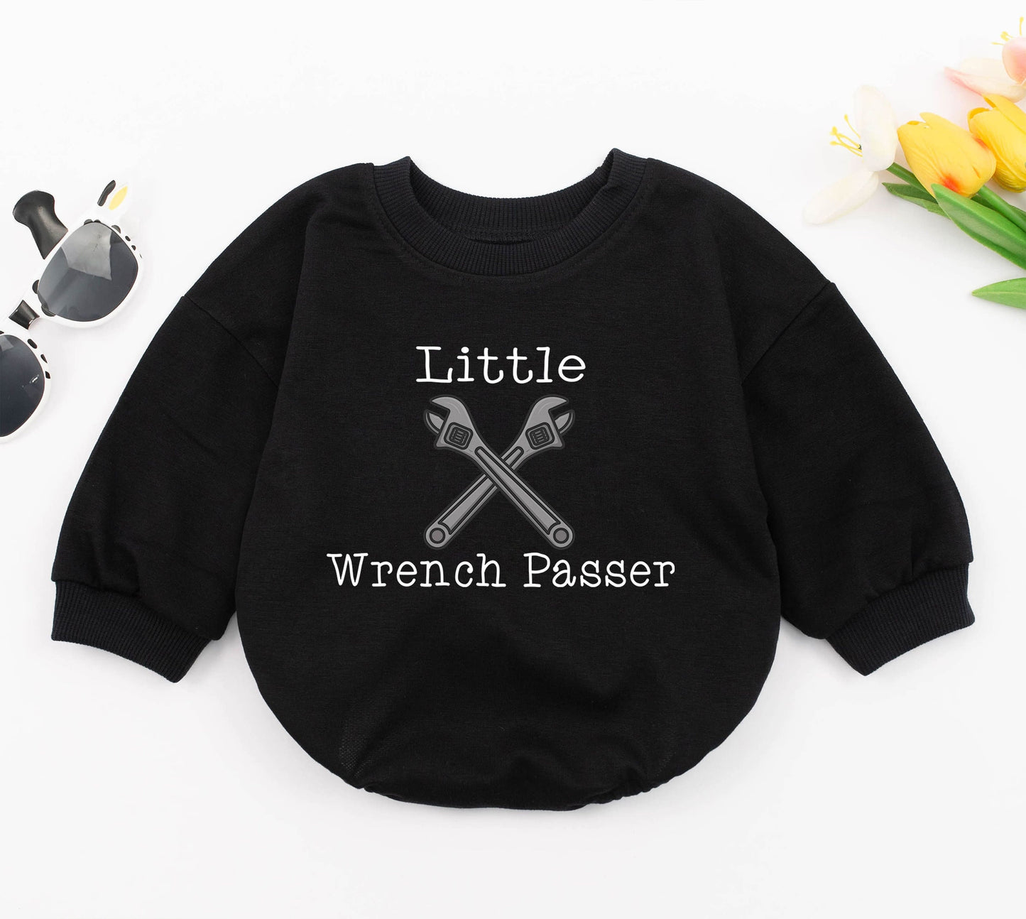 Little Wrench Passer Baby Romper, Mechanic Boy Outfit with Crossed Wrenches, Daddy's Little Helper Bodysuit, Newborn Car Lover Gift