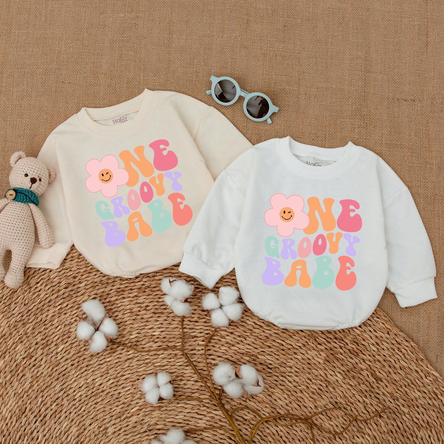 Personalized Groovy Babe 1st Birthday Romper Baby Girl Retro Pastel Flower Smash Cake Bodysuit Custom Name Vintage Style Baby Shower Gift