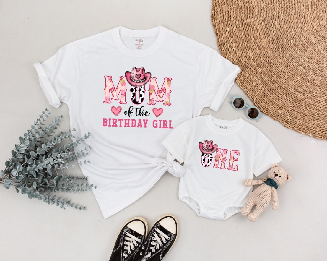 Western Family Birthday Shirts & Outfits: Retro Cowgirl Style