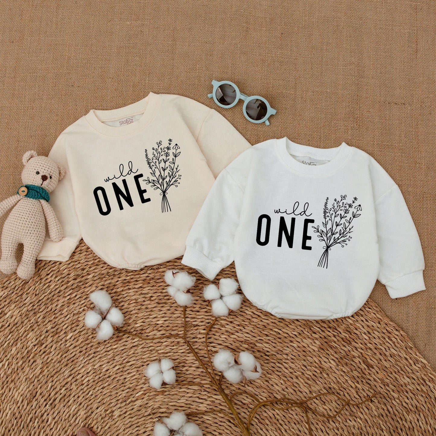 Wild One Birthday Romper for Baby Girl Wildflower Cake Smash Outfit Newborn Bubble Bodysuit Sweet Boho Baby Shower Gift Minimalist Floral Design