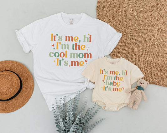 Cool Mom and Baby Matching Shirts "It's Me" Retro Mama Mini Outfit Playful Vintage Hearts Stars Birthday Gift for Mom