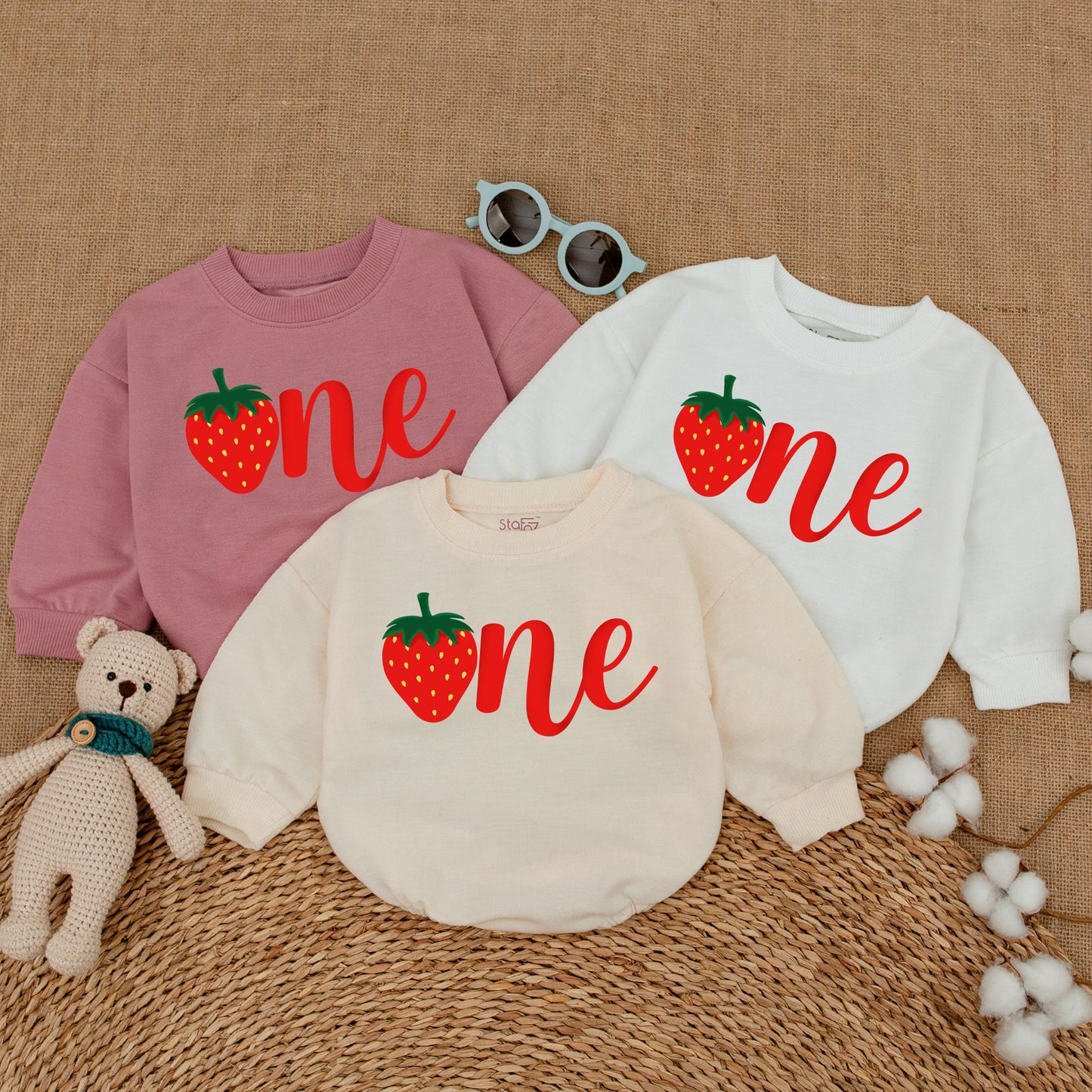 Strawberry 1st Birthday Baby Girl Romper Sweet One Outfit Smash Cake Bodysuit Soft Cotton Summer Gift for First Celebration Photo Shoot