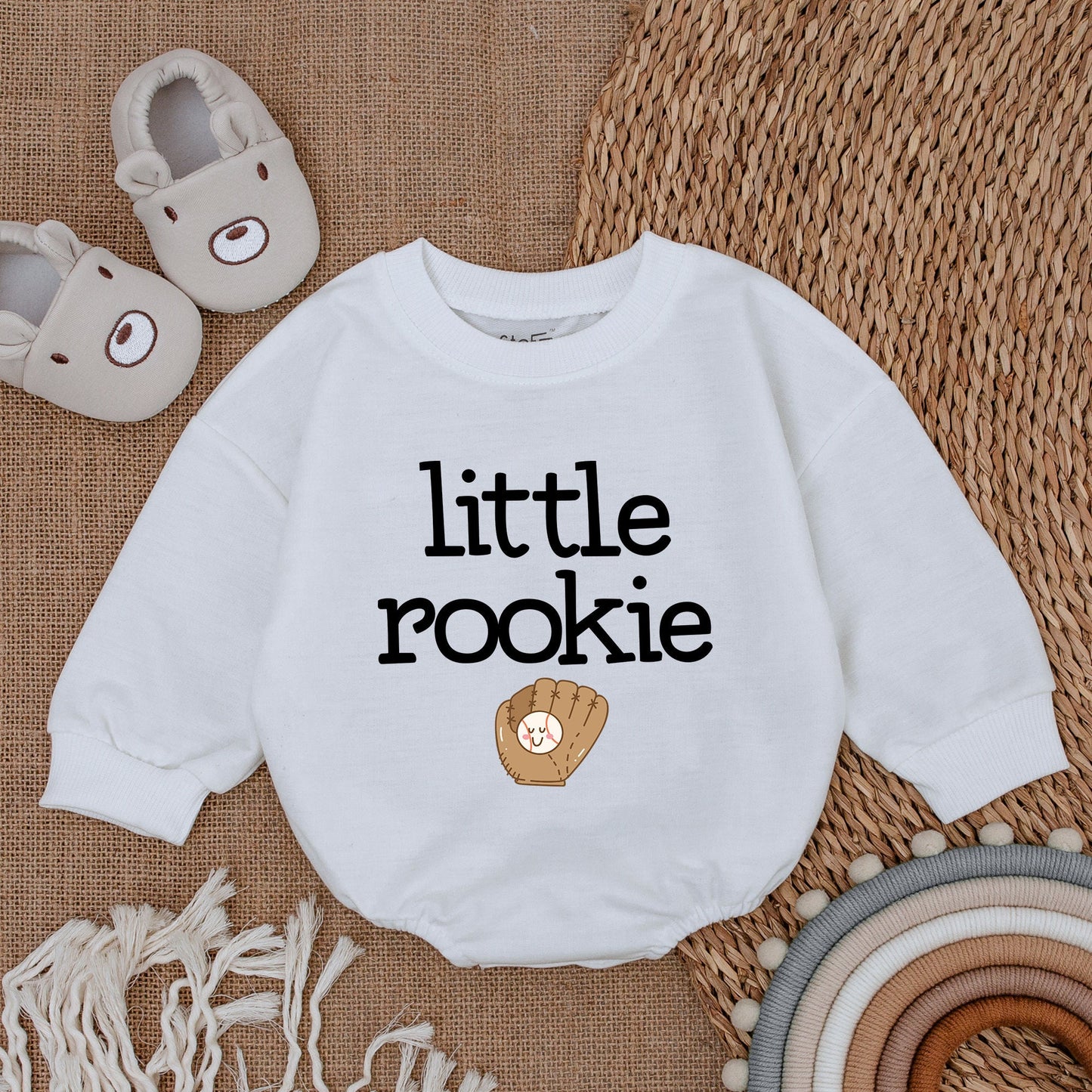 Cute Little Rookie Baseball Bubble Romper Baby Announcement Bodysuit Gift with Smiling Ball Glove Print for Game Day First Father's Day New Dad