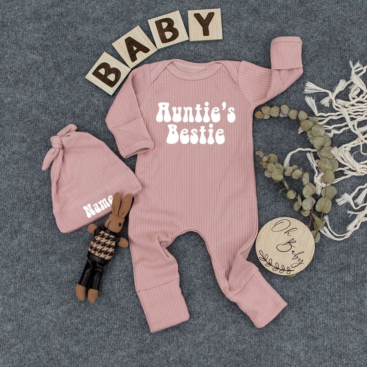 Personalized Auntie's Bestie Baby Bodysuit Retro Font Newborn Gift Outfit Cute Best Friend Sleepsuit Going Home Outfit New Aunt Gift