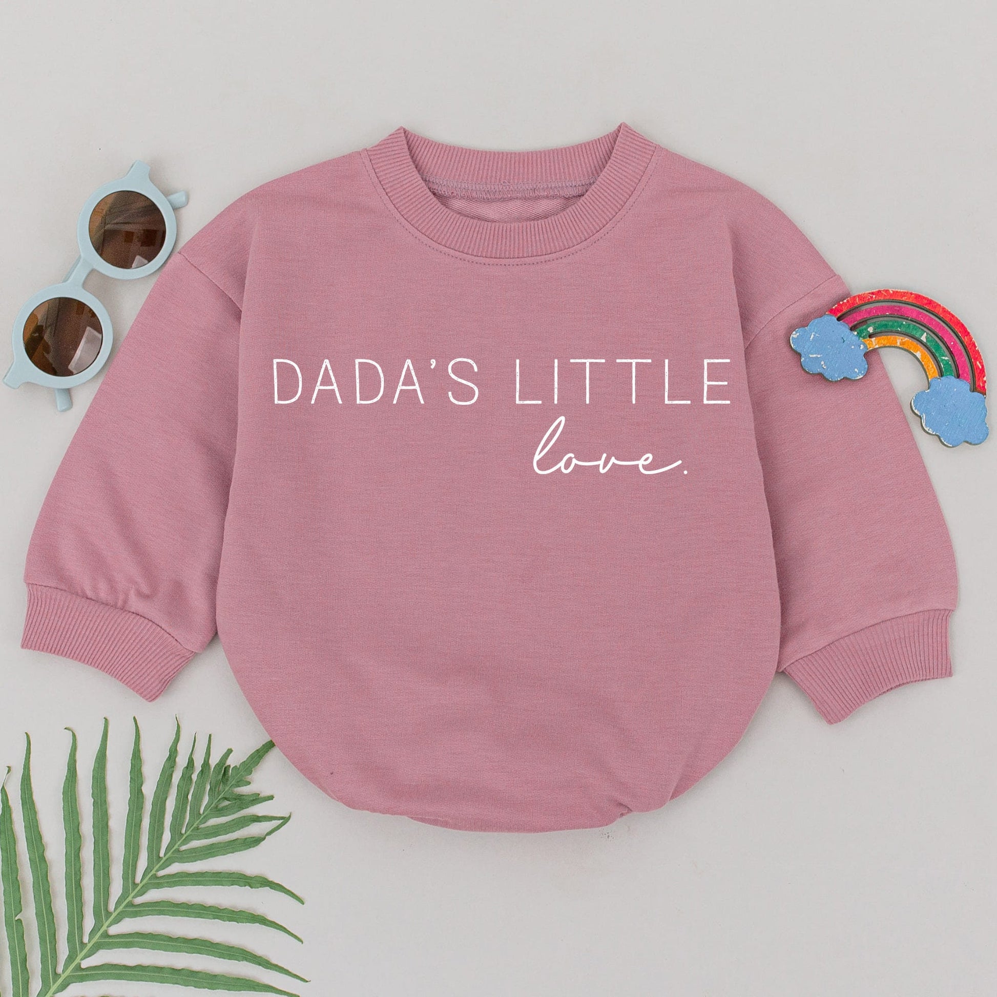 Dada's Little Love Romper Newborn Baby Girl Father's Day Gift Sweet Hi Daddy Outfit Natural Cotton Infant Apparel Modern Text Design