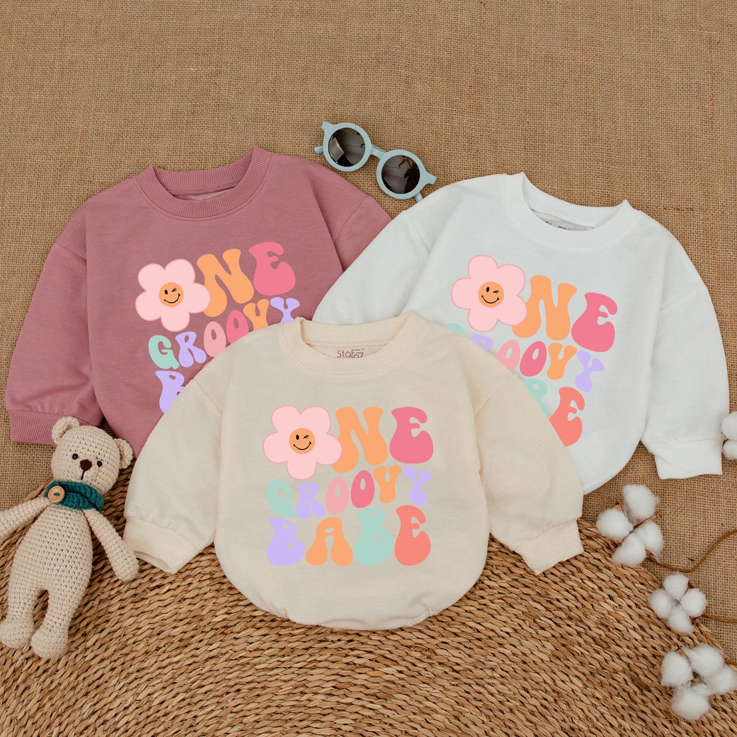 Personalized Groovy Babe 1st Birthday Romper Baby Girl Retro Pastel Flower Smash Cake Bodysuit Custom Name Vintage Style Baby Shower Gift