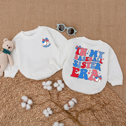 Personalized In My Baseball Sister Era Baby Romper Name Little Girl Bodysuit Red Blue Pink Retro Baseball Stars Design Comfortable Soft Cotton Baby Shower Gift