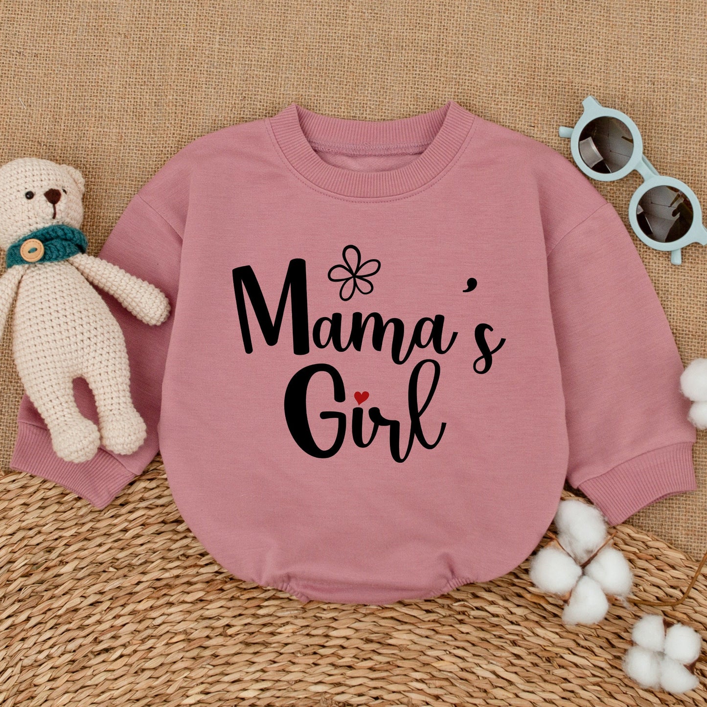Mama's Girl Playful Script Bubble Romper with Red Heart Flower Sweet Newborn Infant Baby Bodysuit Mother's Day Baby Shower