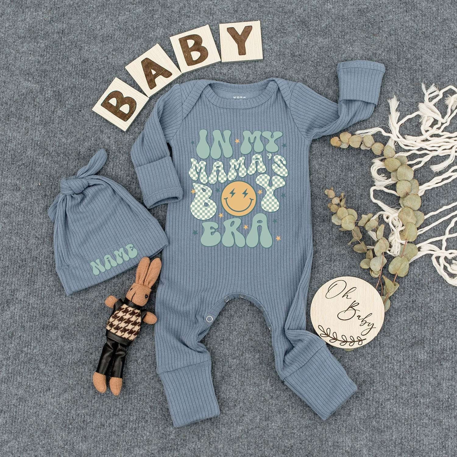 Personalized In My Mama's Boy Era Baby Bodysuit Hat Set Cute Retro Smiley Face Newborn Outfit Light Blue Checkerboard Pattern Soft Cotton