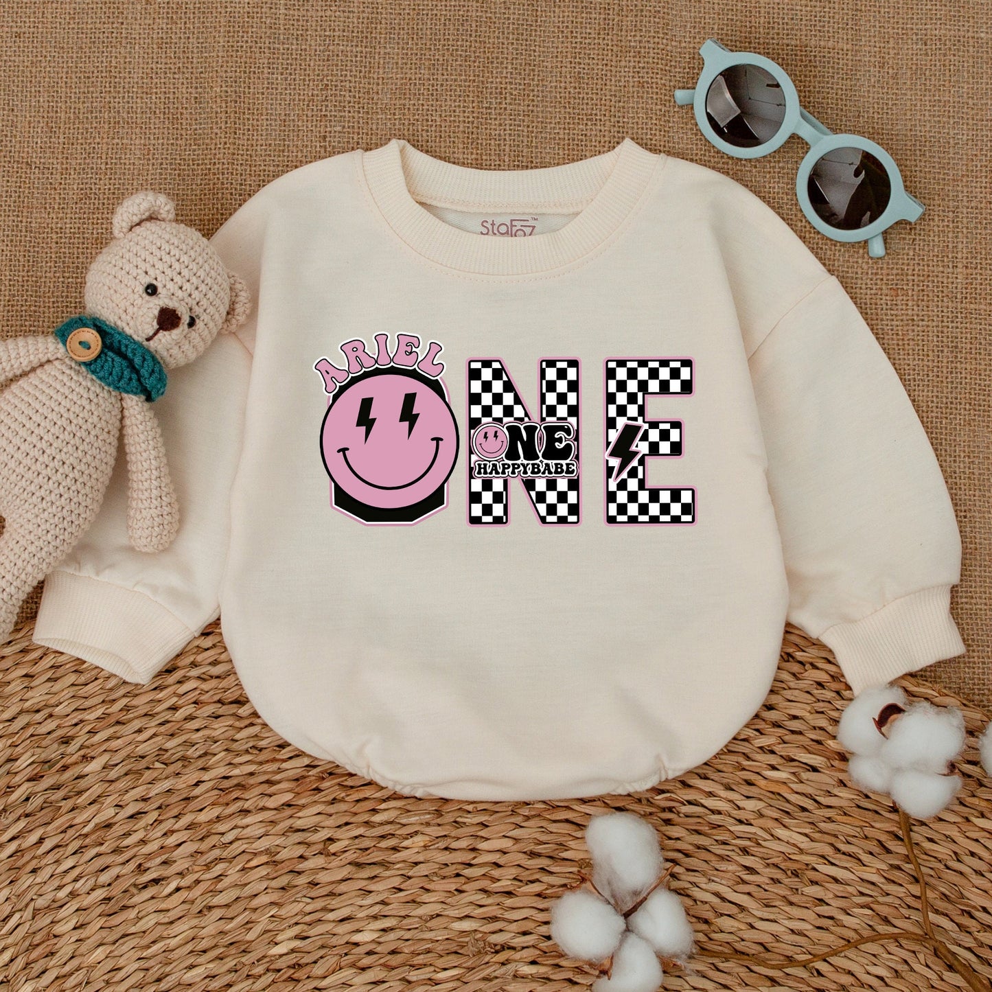 Personalized One Happy Babe Retro Smiley Face Birthday Outfit Baby Girl One Cool Dude Bodysuit Cake Smash Cheerful Bubble Letter Design