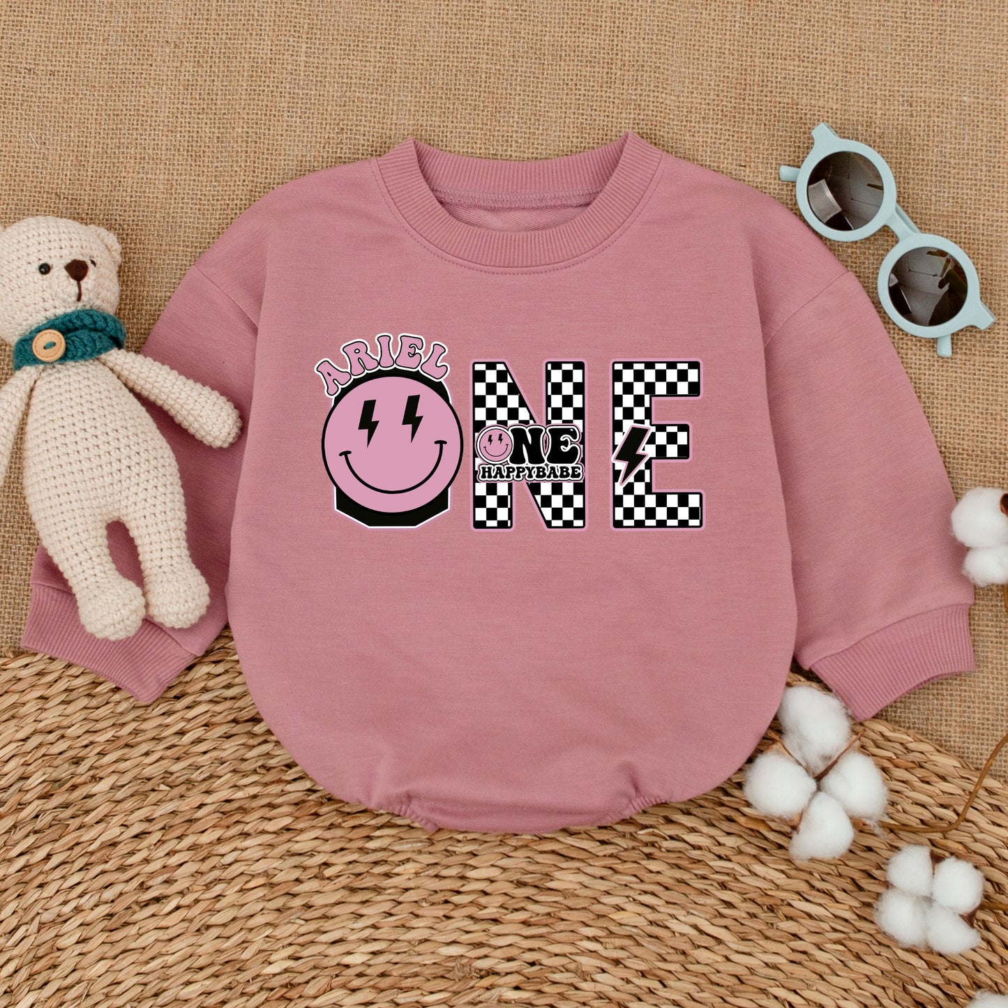 Personalized One Happy Babe Retro Smiley Face Birthday Outfit Baby Girl One Cool Dude Bodysuit Cake Smash Cheerful Bubble Letter Design