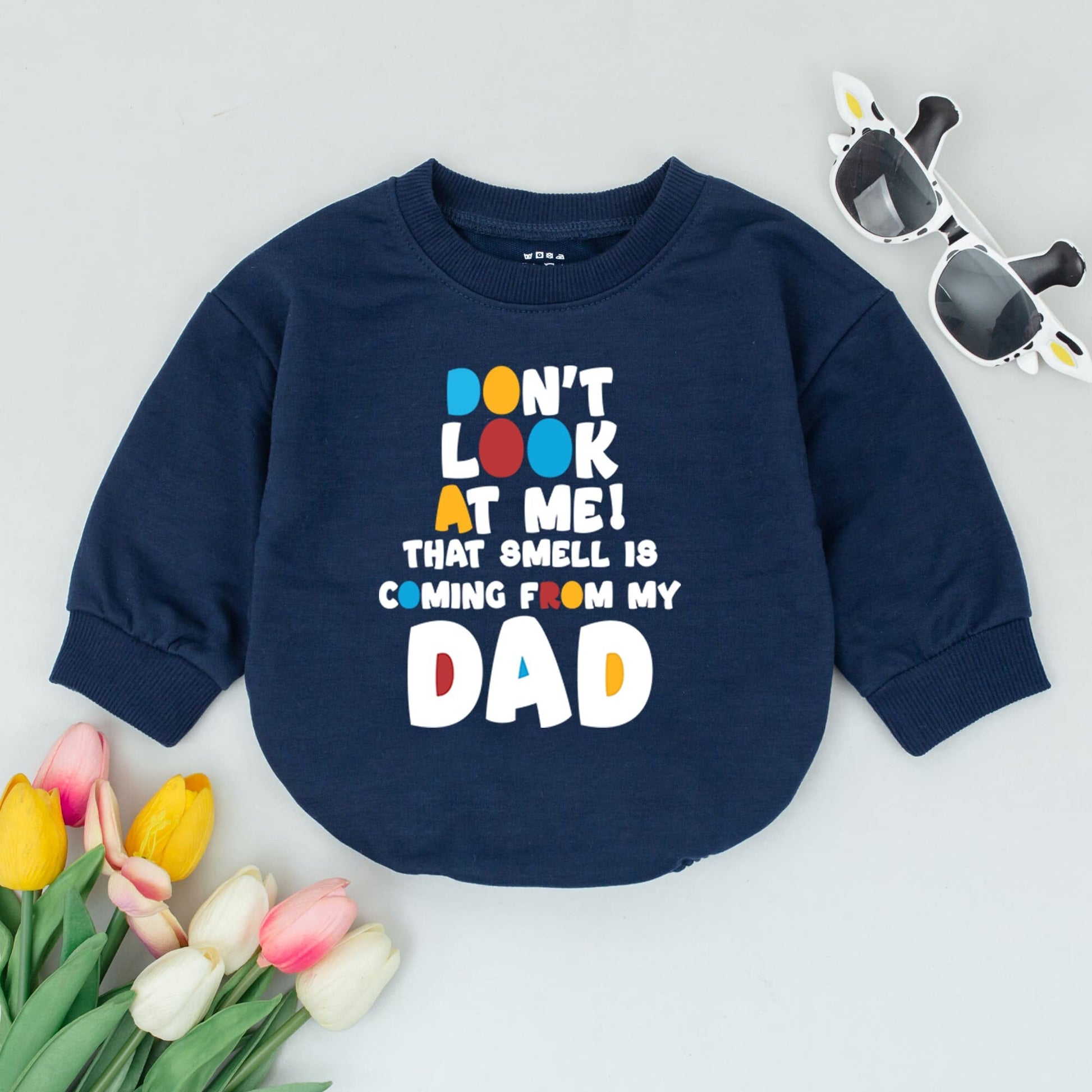 Funny Don't Look At Me Dad Smell Baby Romper 1st Father's Day Gift for New Dads, Bold Bright Colored Text Babygrow, Playful Cotton Infant Bodysuit