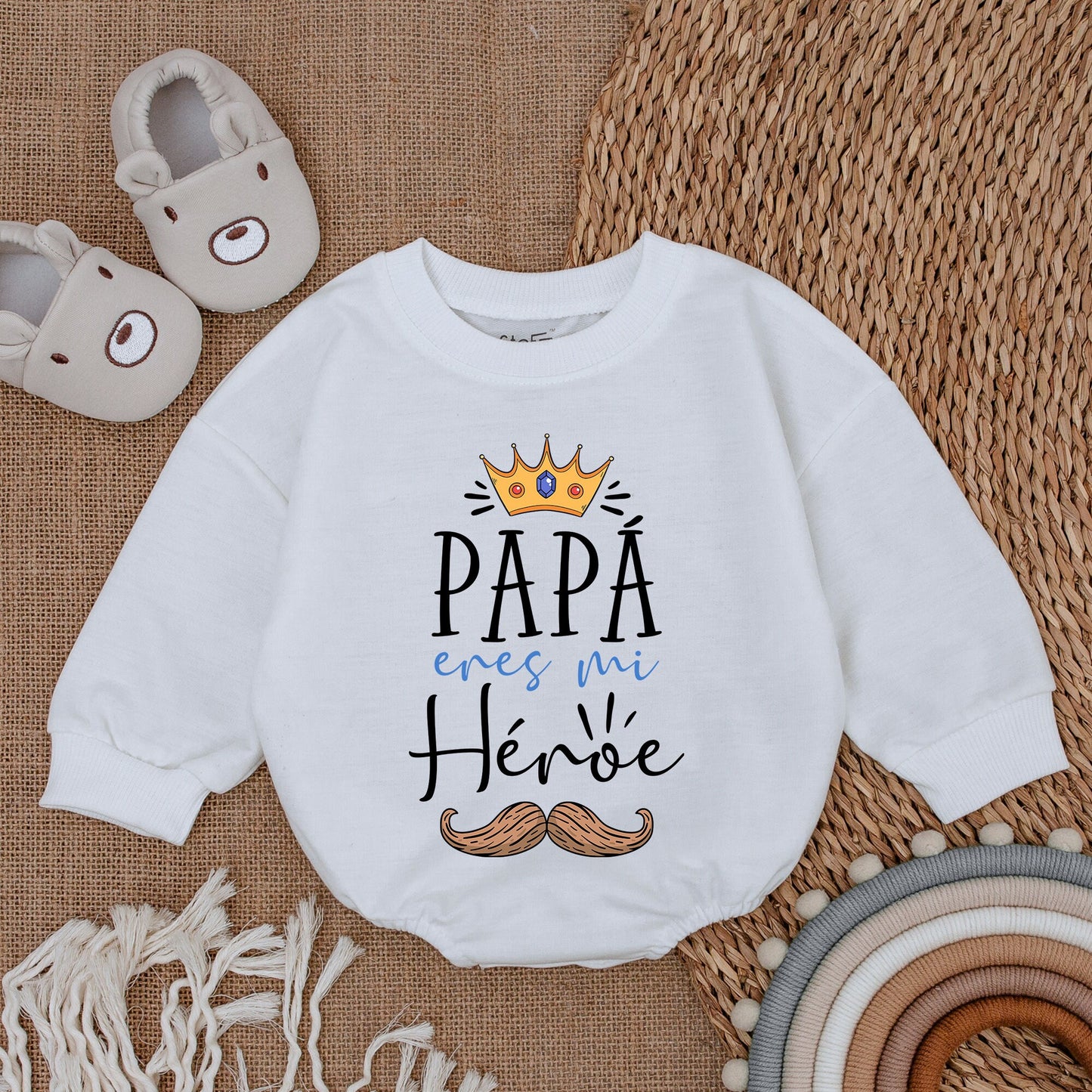 Papá eres mi Héroe" Spanish Romper Baby Bodysuit Cute Father's Day Gift Daddy and Me Outfit for Infant Girl Boy with Modern Crown Mustache Design Playful Cotton
