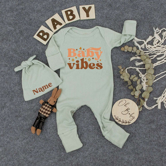 Retro Baby Vibes Bodysuit & Hat Set Vintage Newborn Baby Outfit Peach Brown Wavy Font Gender Neutral Cute Funny Baby Shower Gift