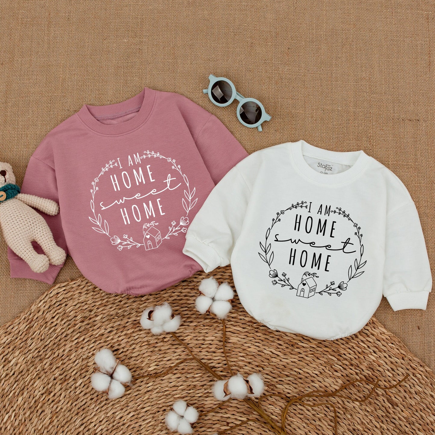 I Am Home Sweet Home Wreath Design Baby Romper Minimalist Bubble Bodysuit Cute House Artwork New Baby Gift Pregnancy Announcement Outfit