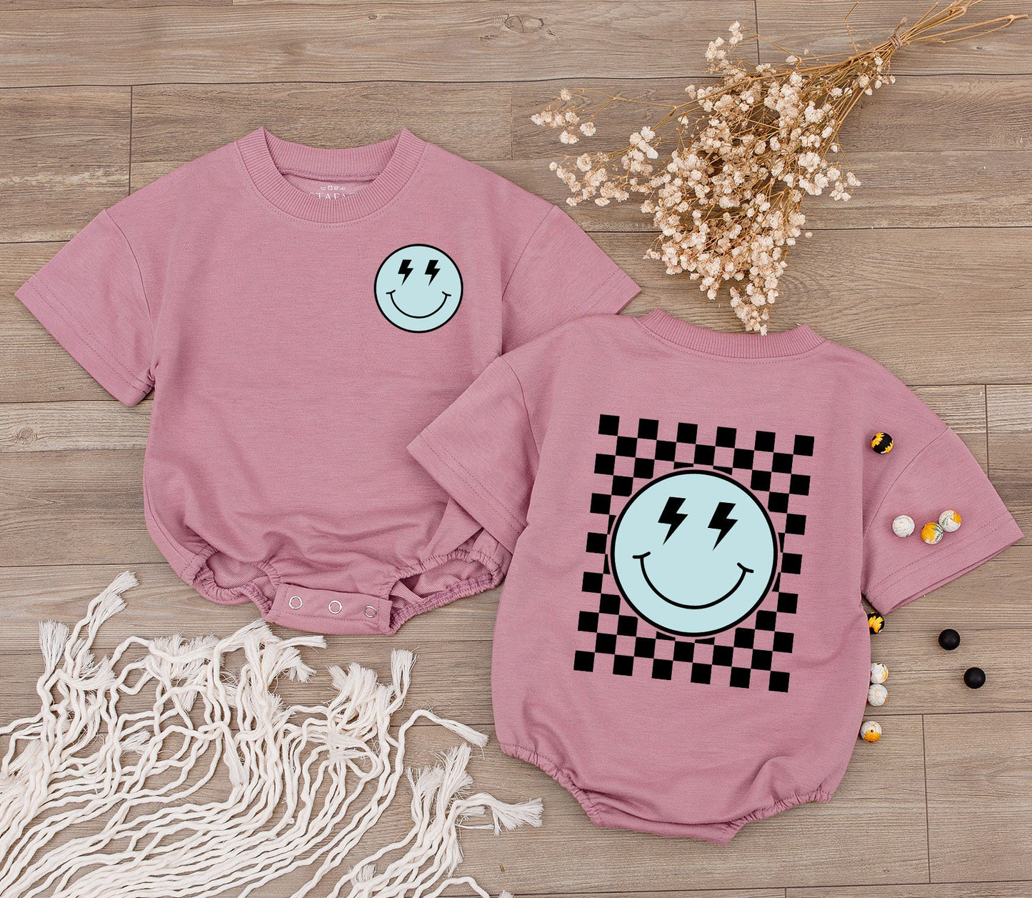 Retro Smiley Face Baby Romper Cute Checkered Bodysuit for Infant Toddler Girls Boys Soft Cotton Comfortable Playwear Perfect Baby Shower Gift