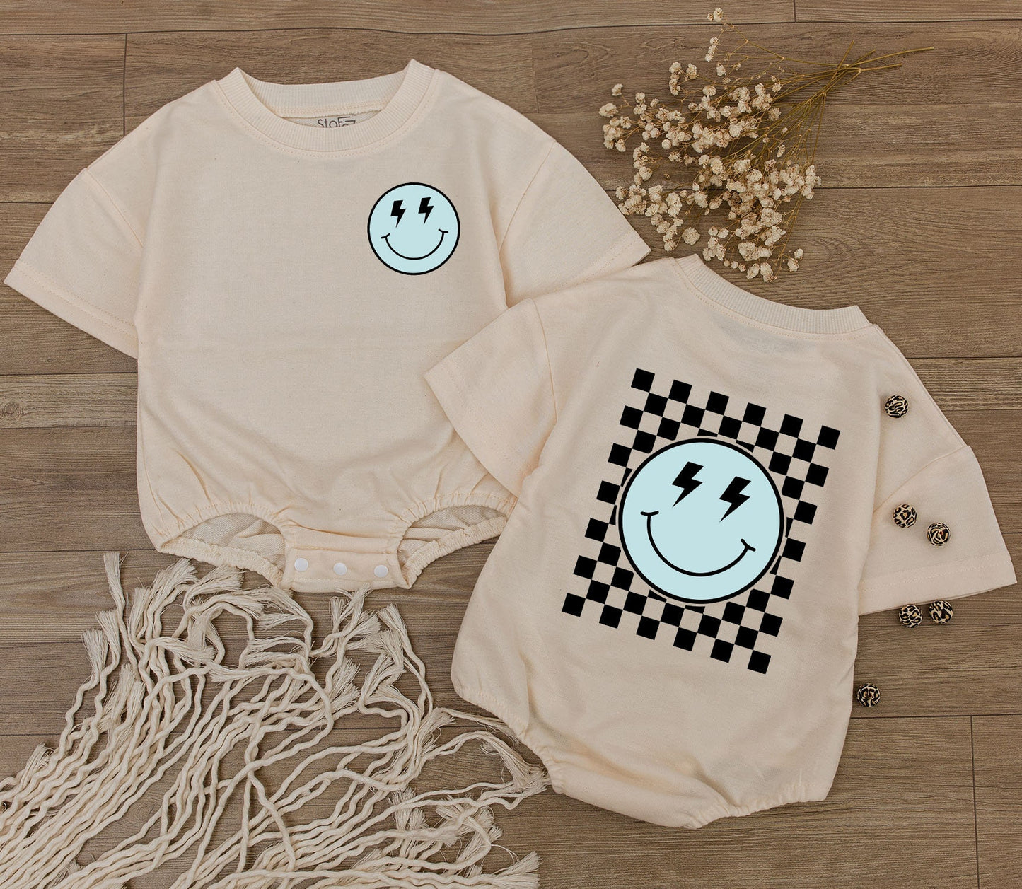 Retro Smiley Face Baby Romper Cute Checkered Bodysuit for Infant Toddler Girls Boys Soft Cotton Comfortable Playwear Perfect Baby Shower Gift