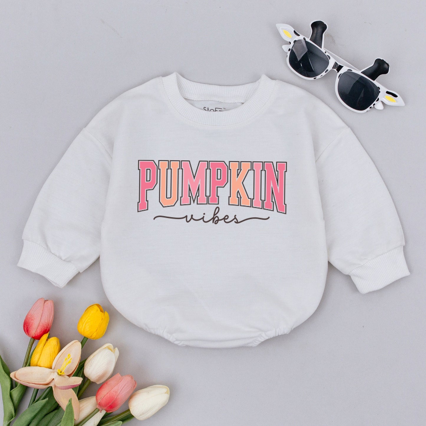 Pumpkin Vibes Baby Romper Natural Fall Harvest Bodysuit Cute Infant Outfit First Thanksgiving Gift Trendy Varsity Style Design