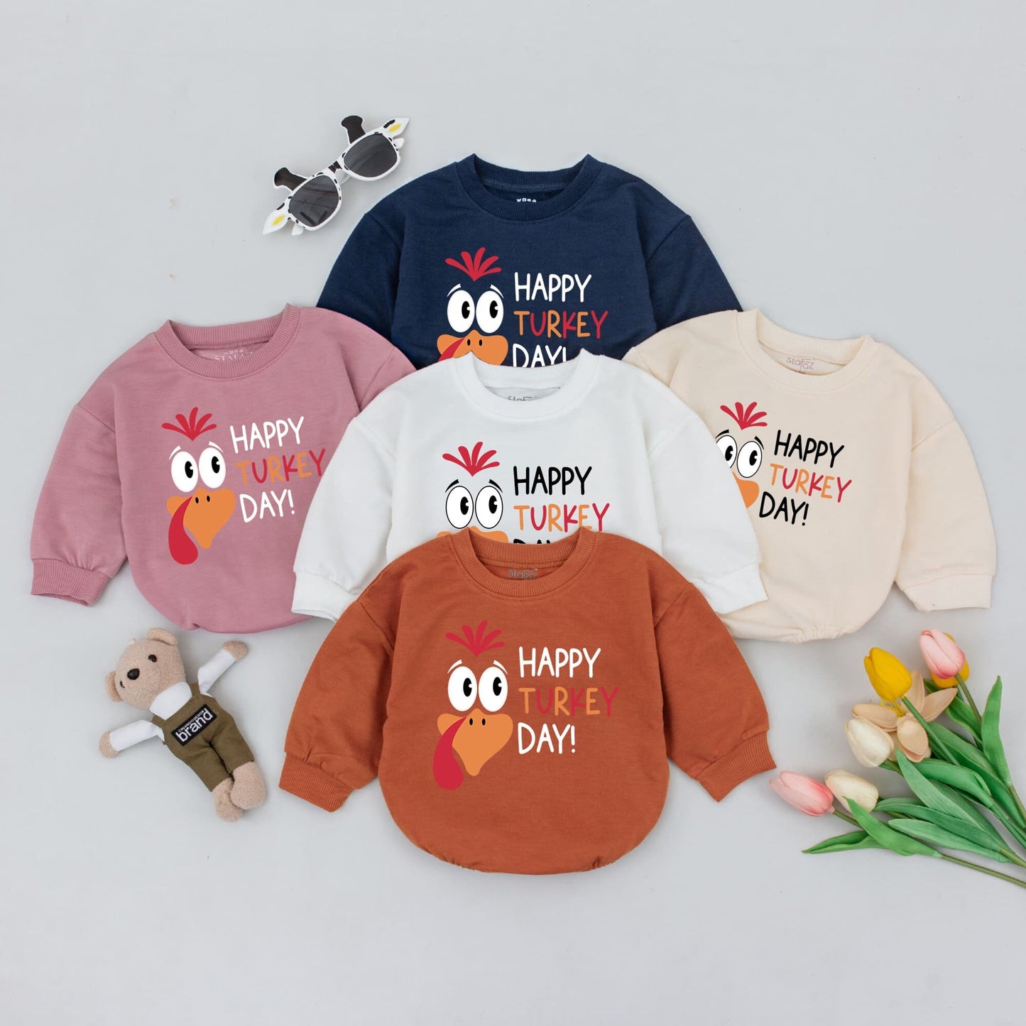 Happy Turkey Day Baby Romper Cute Cartoon Turkey Face & "Happy Turkey Day!" Text for First Thanksgiving Outfit