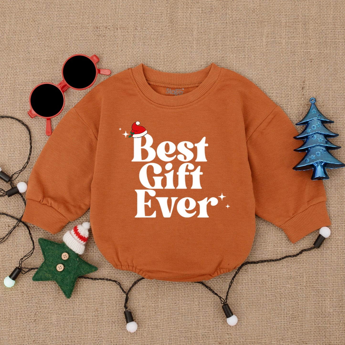 Cozy Christmas Bodysuit: Retro Santa Baby Romper Gift Outfit