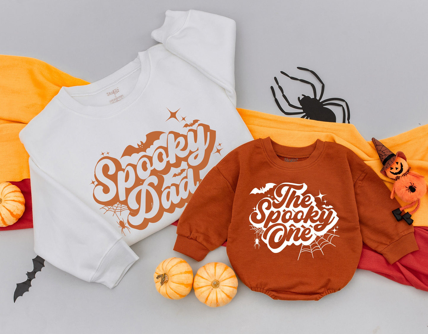 Spooky Family Matching Sweatshirts Retro Halloween Outfits Personalized One, Dad, Mama Vintage Ghost Bats & Stars Halloween Birthday Gifts Spooky Dude
