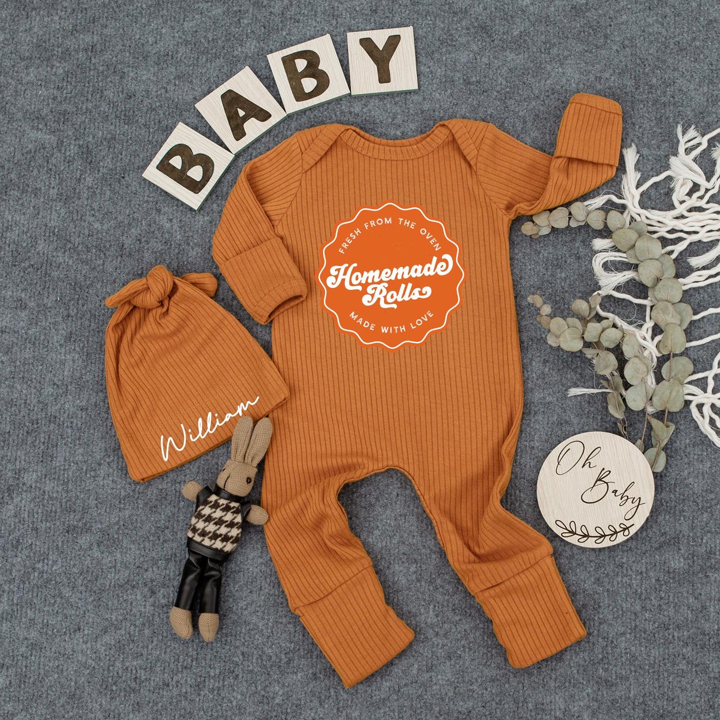 Homemade Rolls Retro Baby Bodysuit Hat Set Fresh from Oven Made with Love Cute Newborn Coming Home Outfit Baby Shower Gift