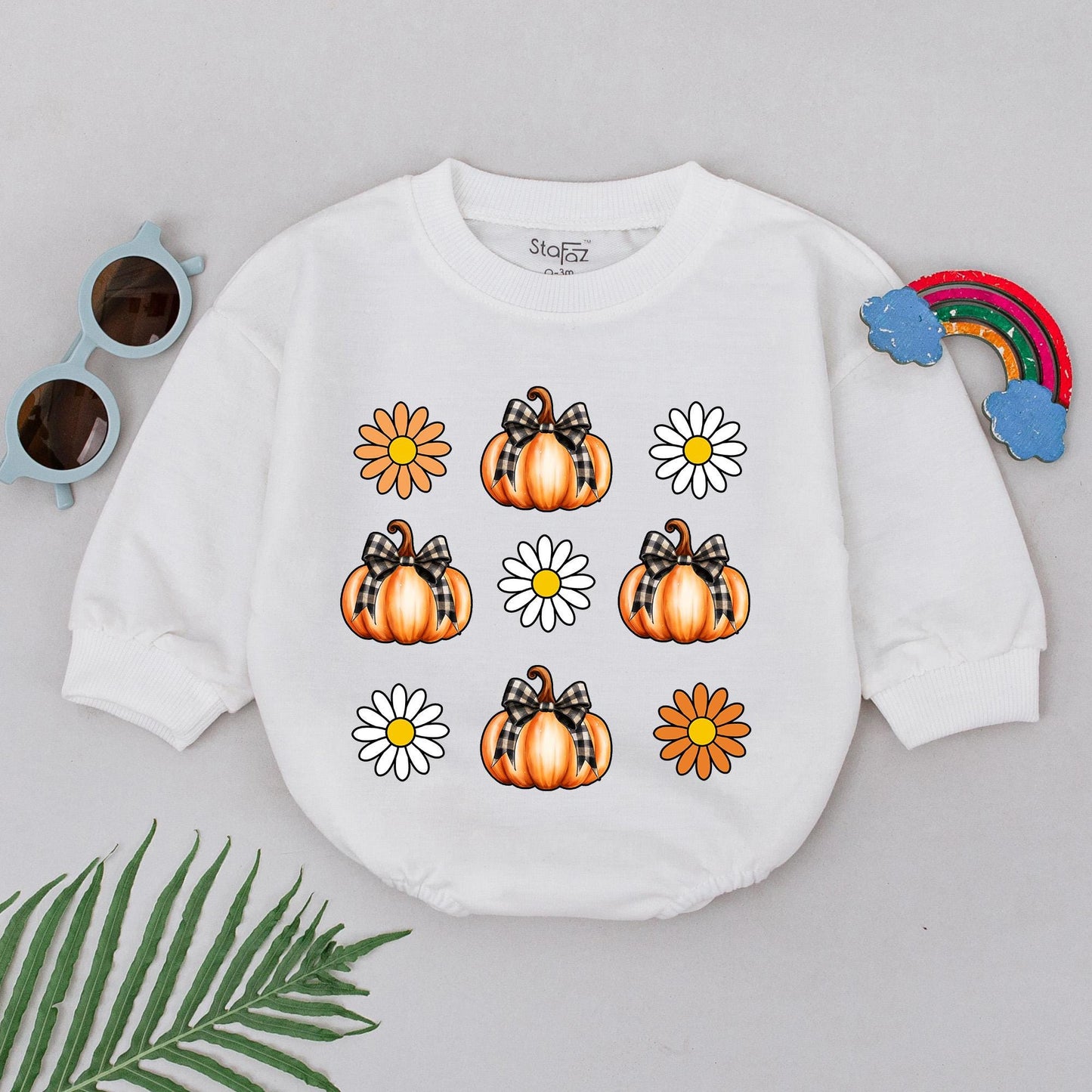Personalized Retro Pumpkin Romper for Fall: Baby’s First Thanksgiving