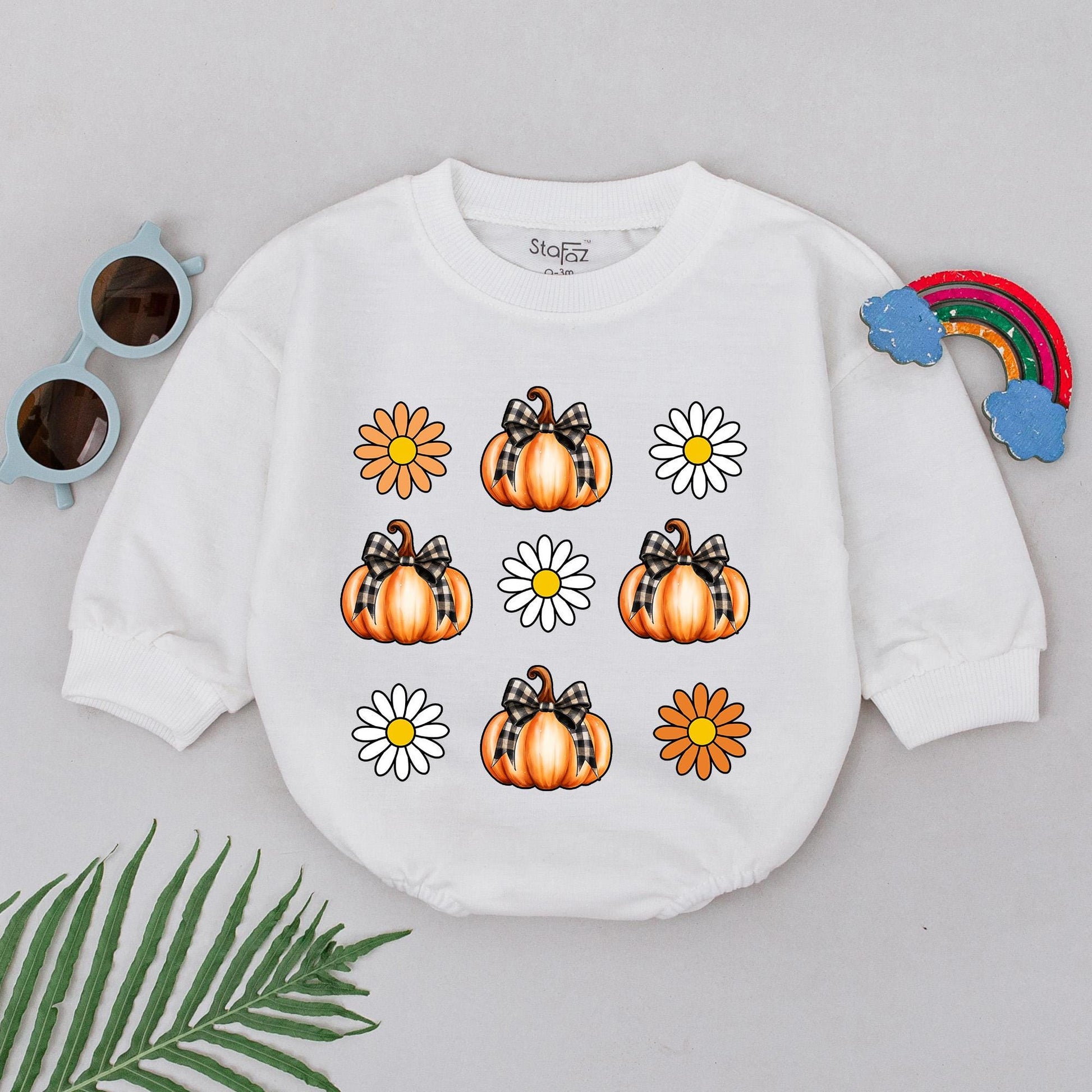 Personalized Retro Pumpkin Romper for Fall: Baby’s First Thanksgiving