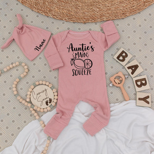 Auntie's Main Squeeze Baby Bodysuit & Hat Set, Personalized Name Infant Outfit Cute Lemon Design Going Home Gift, Baby Shower Present 135