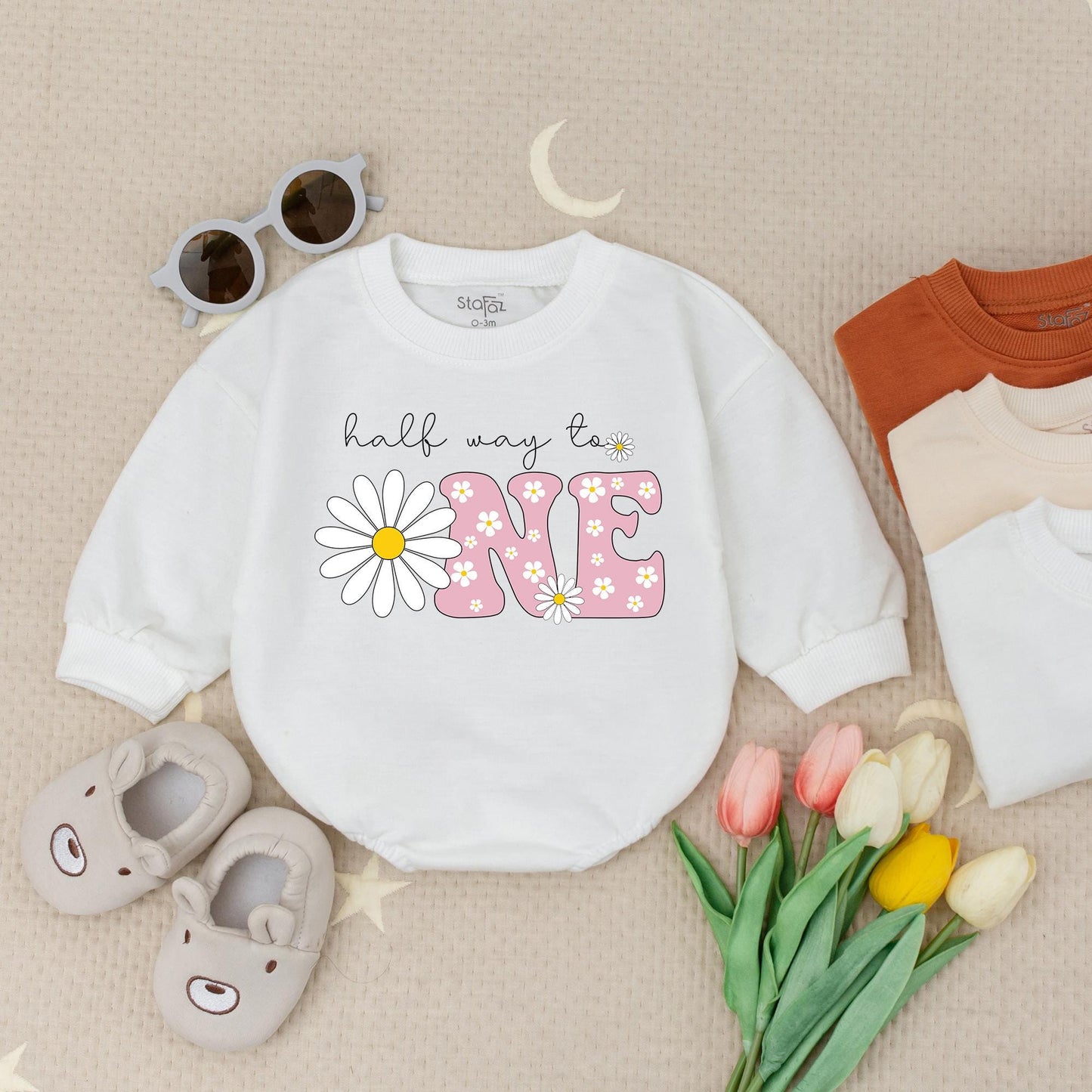 Personalized Daisy Half Birthday Girl Romper Cute Boho Pink Outfit with 1/2 ONE Design Whimsical Newborn Bodysuit Vintage Inspired Baby Shower Gift Clothes