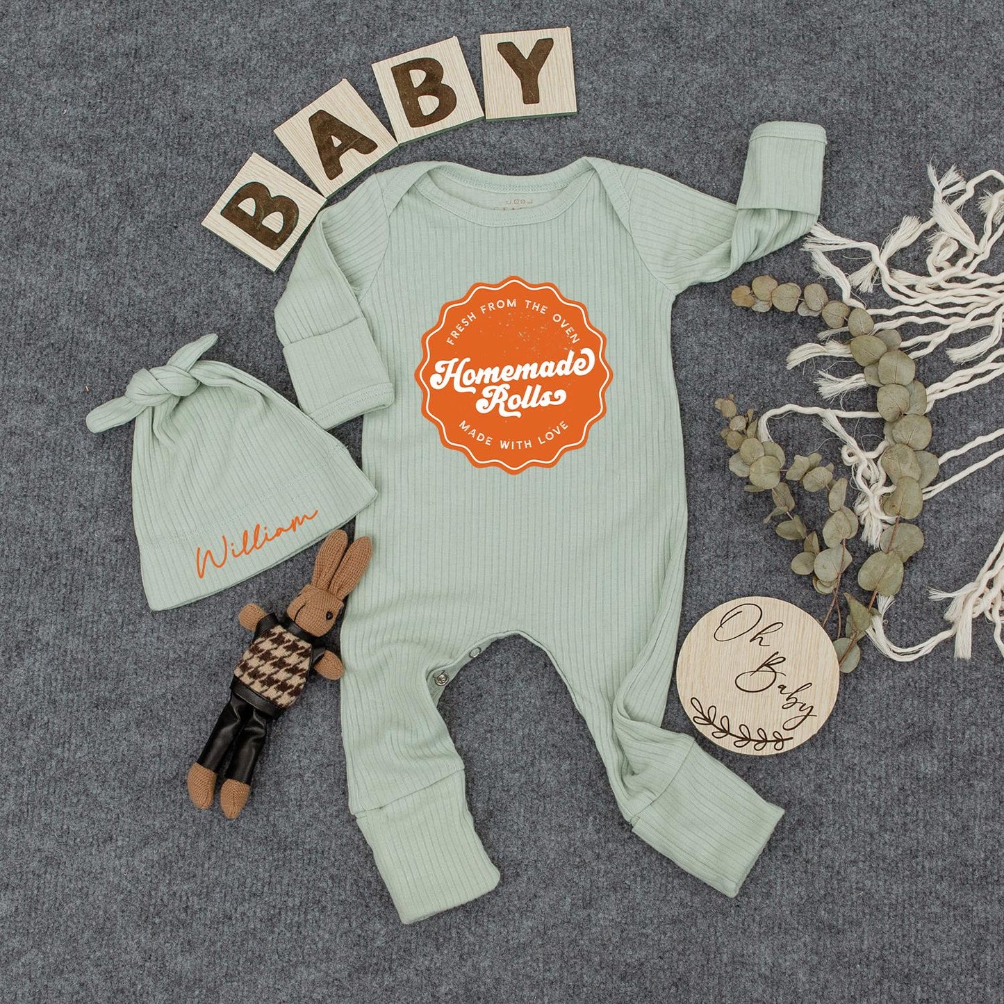 Homemade Rolls Retro Baby Bodysuit Hat Set Fresh from Oven Made with Love Cute Newborn Coming Home Outfit Baby Shower Gift
