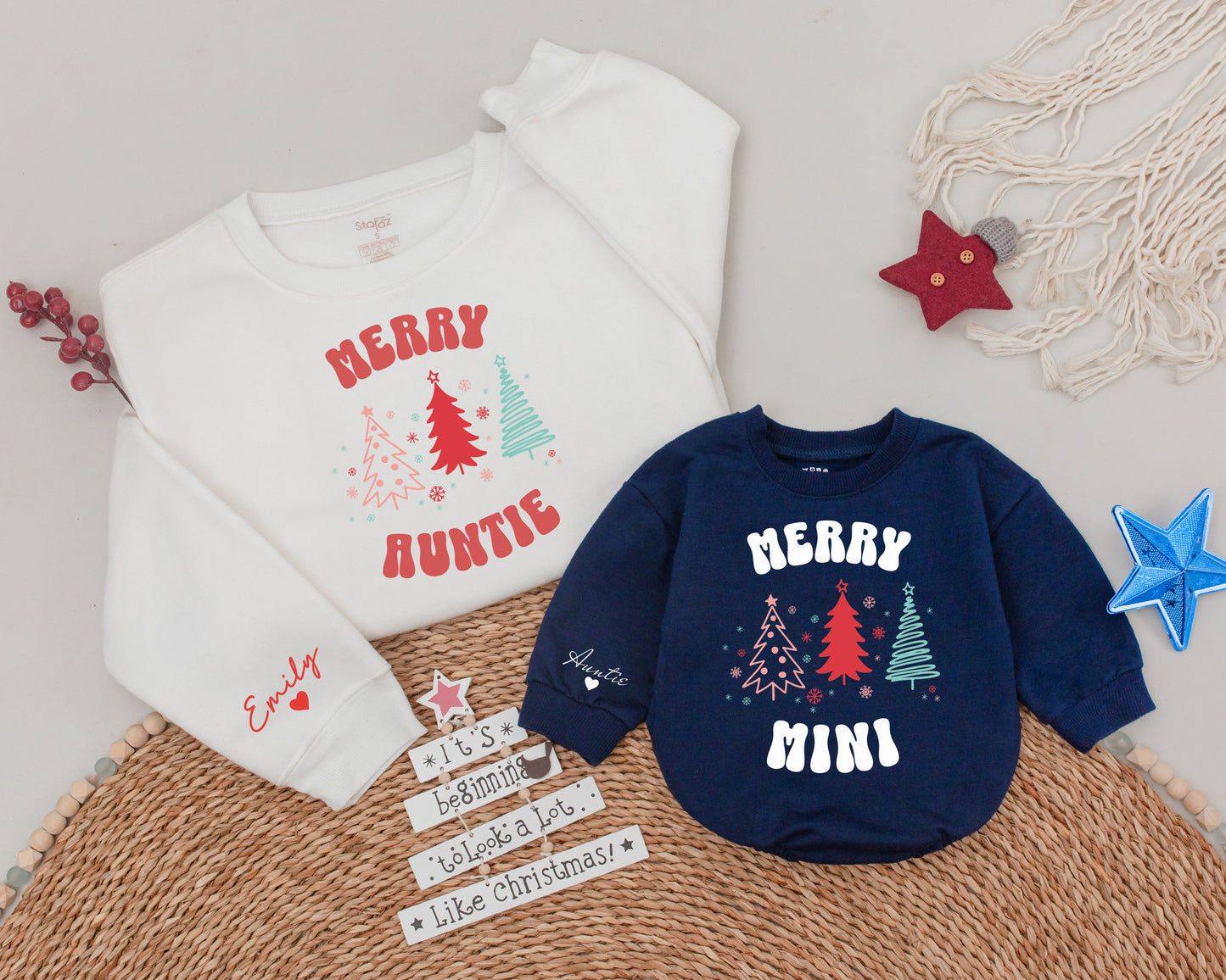 Matching Auntie & Me Christmas Sweater – Personalized Family Gift