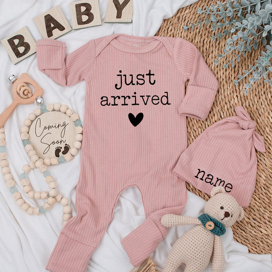 Personalized "Just Arrived" Baby Bodysuit and Hat Set Newborn Gender Neutral Long Sleeve Coming Home Outfit Modern Minimalist Black Heart New Baby Shower Gift Announcement.