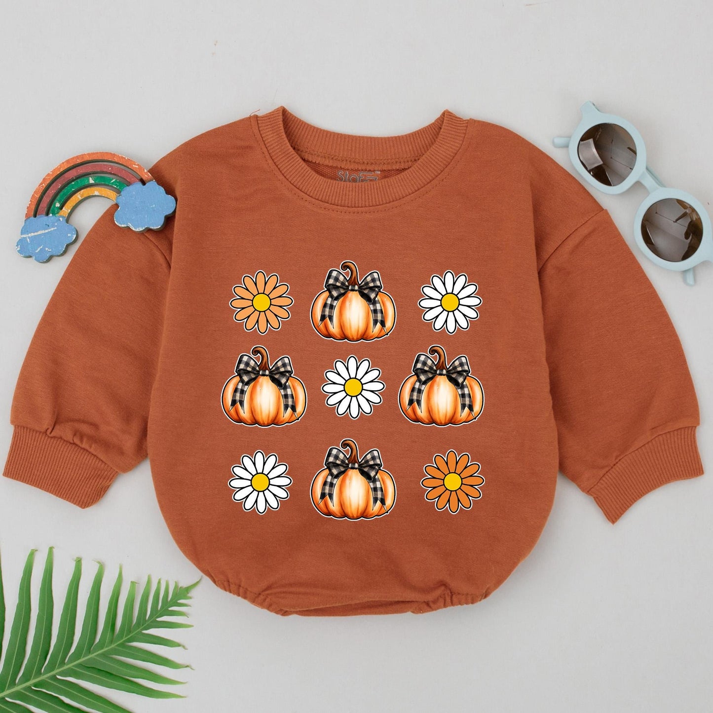 Personalized Retro Pumpkin Romper for Fall: Baby’s First Thanksgiving