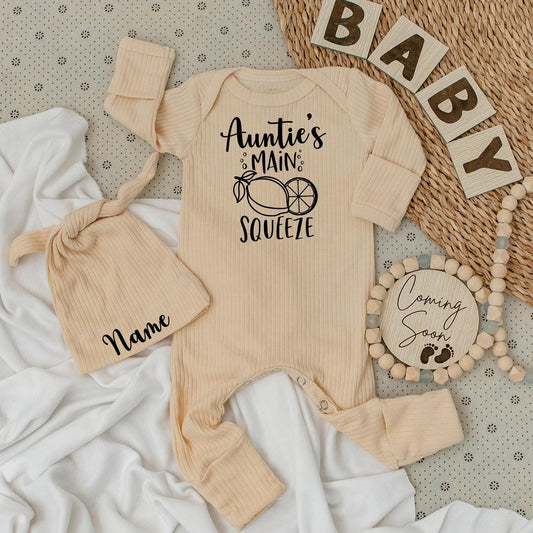 Auntie's Main Squeeze Baby Bodysuit & Hat Set, Personalized Name Infant Outfit Cute Lemon Design Going Home Gift, Baby Shower Present 135