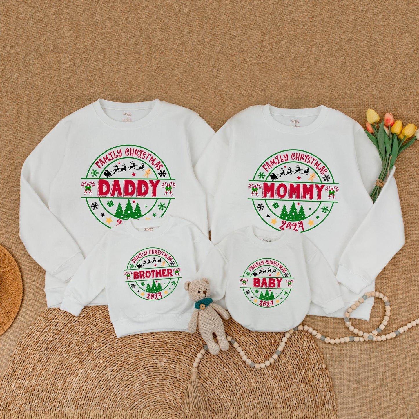 Matching Family Christmas Sweaters & Baby Outfits – Trendy Gifts