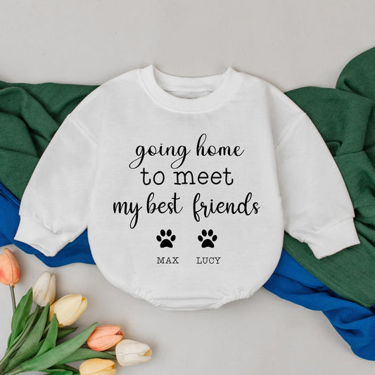 Personalized Going Home to Meet My Best Friends Baby Romper, Sweet Paw Print Design with Dog Names Max Lucy, Newborn Gift for Expecting Parents Dog Lovers