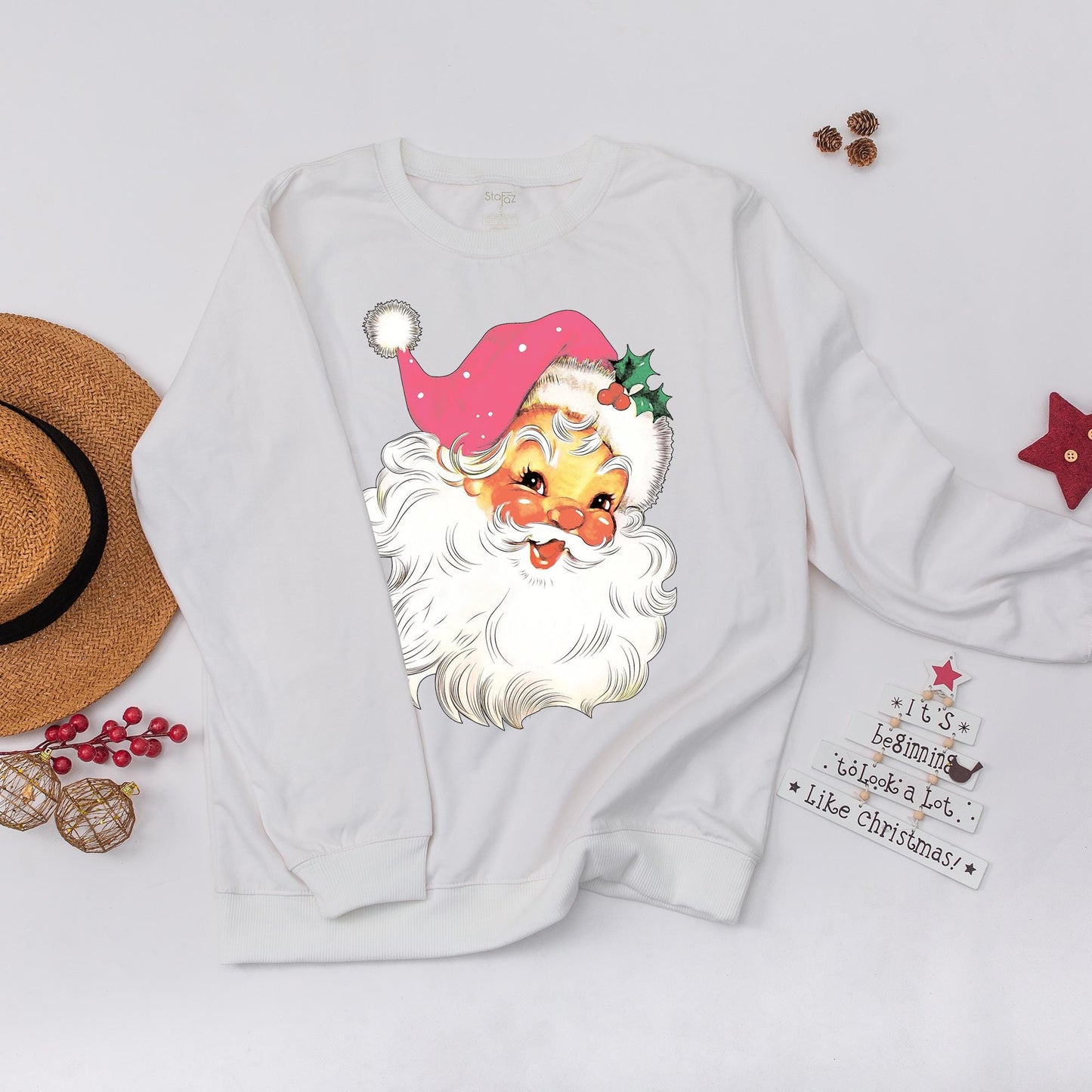 Pink Santa Retro Christmas Sweatshirt for Women Matching Family Holiday Party Sweater Vintage Pink Hat Polka Dot Holly Classic Crewneck