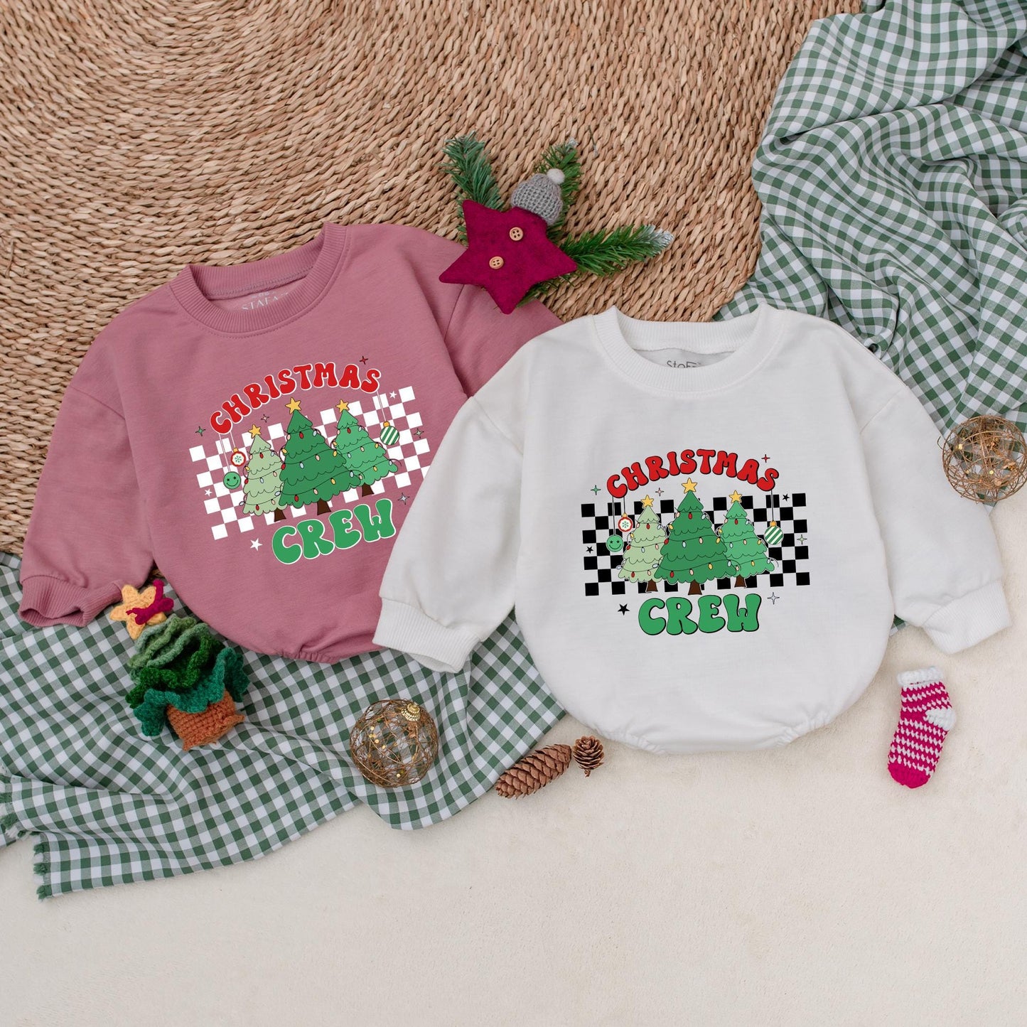 Retro Christmas Crew Baby Romper, Green Holiday Bodysuit for Baby Shower, First Christmas Outfit, Black Checkered Winter Clothes 1st Christmas Gift