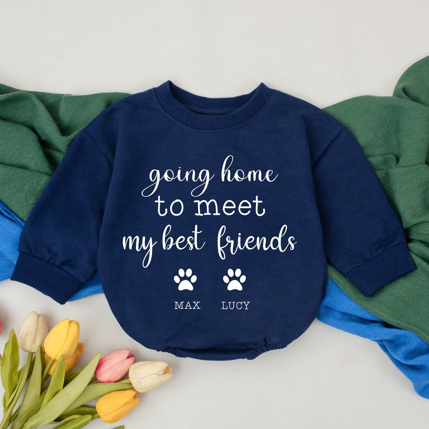 Personalized Going Home to Meet My Best Friends Baby Romper, Sweet Paw Print Design with Dog Names Max Lucy, Newborn Gift for Expecting Parents Dog Lovers