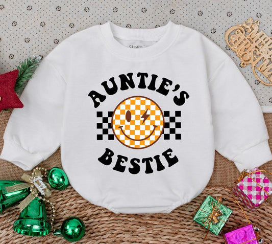 Auntie's Bestie Romper: Retro Checkerboard Smiley Face Newborn Outfit, Fun Baby Clothes Gift from Aunt, Pregnancy Announcement, Cute Auntie Baby Shirt (139 chars)
